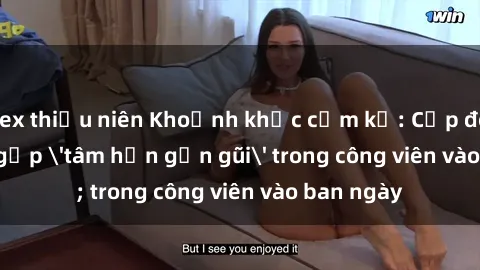 sex thiếu niên Khoảnh khắc cấm kỵ: Cặp đôi bị bắt gặp 'tâm hồn gần gũi' trong công viên vào ban ngày